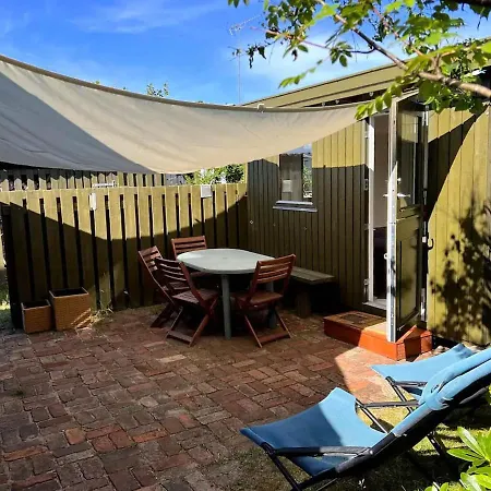 Simple Living Right Next To The Sea Tatil Evi *