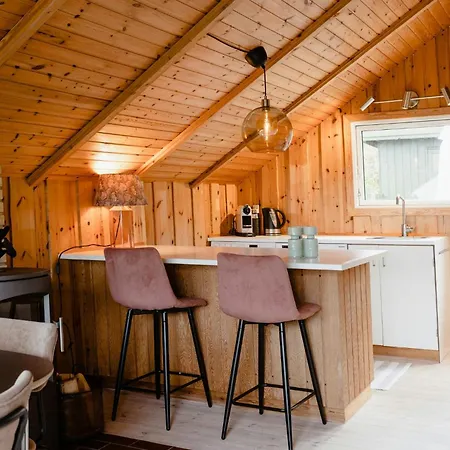 Simple Living Right Next To The Sea Græsted