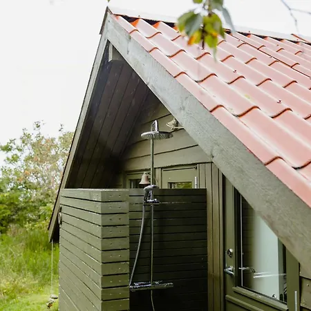 Simple Living Right Next To The Sea Græsted