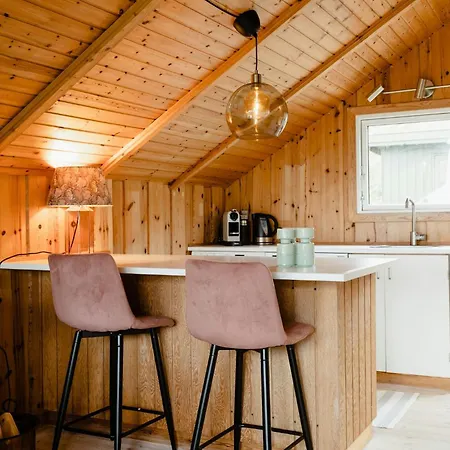 Simple Living Right Next To The Sea *