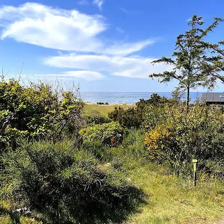 Simple Living Right Next To The Sea 別荘 *