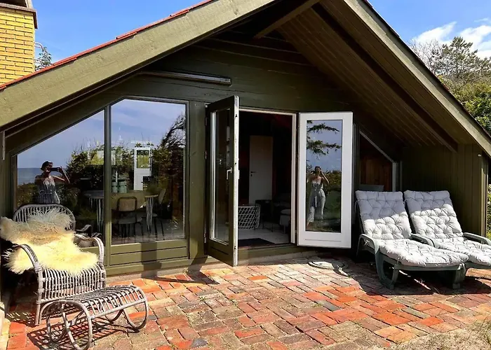 度假居 Simple Living Right Next To The Sea *